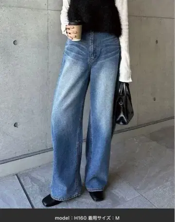 [ 새상품 ] 와이드 데님 커브 팬츠 M 사이즈