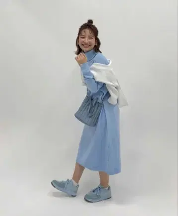 BLUE x PALANG 슈가 블루 하이넥 니트 원피스