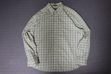 체크 무늬 버튼 셔츠