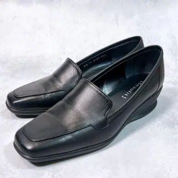 새상품급 [ 리갈 뷰핏 ] 펌프스 (24.5) 가죽 웨지솔