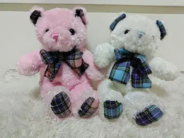 봉제 인형 핑크와 화이트 곰