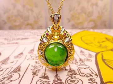 용의 보주 목걸이 금 도금 그린 컬러 태국 부적 프라크루앙