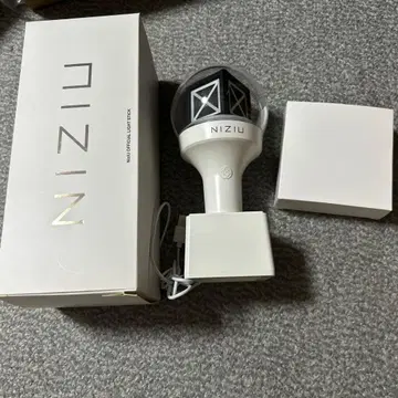 NiziU 응원봉 부속 스트랩 박스 있음