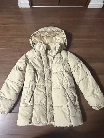 베이지 후드 부착 다운 자켓 M 사이즈
