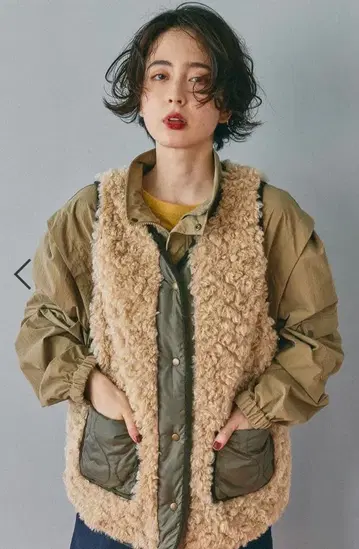 새상품급 niko and - 모듬 퍼 베스트 베이지 L 사이즈