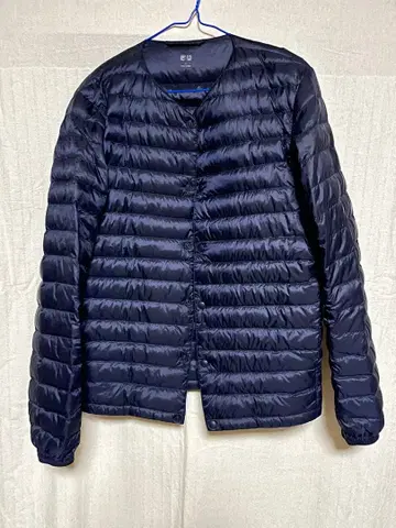 유니클로 네이비 다운 자켓 M 사이즈