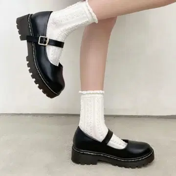 [ 새상품급 ] 통굽 스트랩 신발