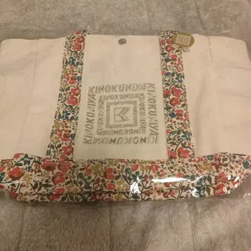 택 포함 새상품 키노쿠니야 리버티 프린트 코튼 토트백 내추럴