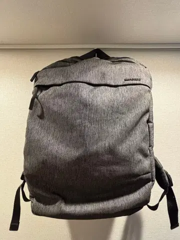 incase 그레이 럭색 백팩
