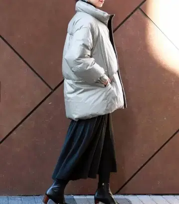 퍼퍼 다운 자켓 베이지 36 사이즈 VERMEIL par iena