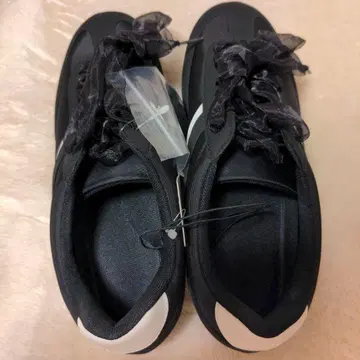 유니클로 지유 리본 스니커즈 XL 한 켤레 가격 0255