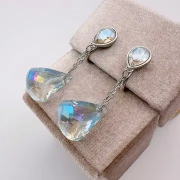 스와로브스키 귀찌 물방울 드롭 라이트 아조레 문라이트 실버