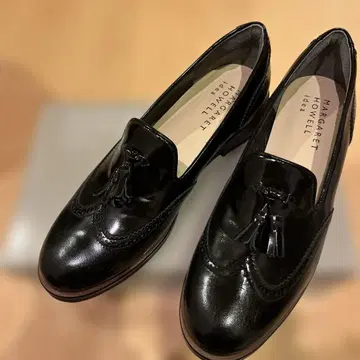 새상품급! MARGARET HOWELL 블랙 로퍼 23.5cm