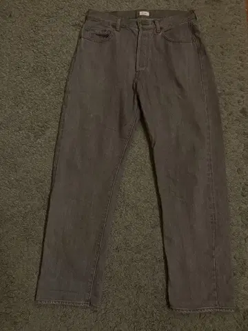 [ 최종 가격 인하 ] CIOTA 그레이 스트레이트 데님 팬츠