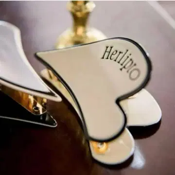 herlipto 바이컬러 하트 헤어 클립