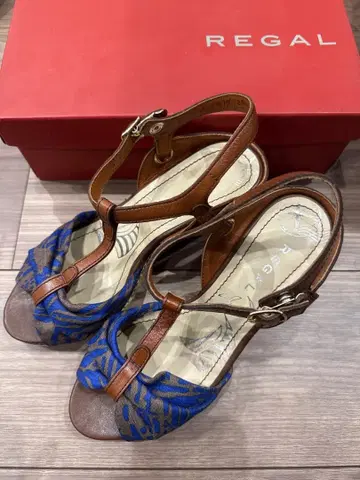 REGAL 스트랩 샌들 파랑과 브라운