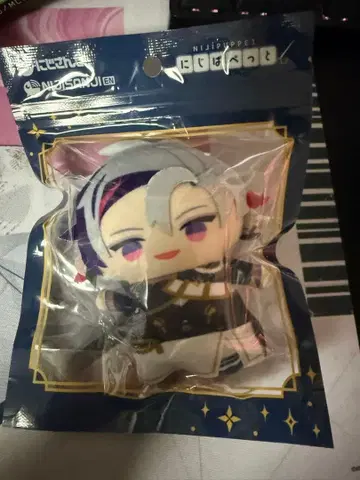 니지산지 니지페페 후와 미나토 공통 의상