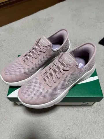 스케쳐스 슬립인 고워크 스팟 스니커즈 새상품급