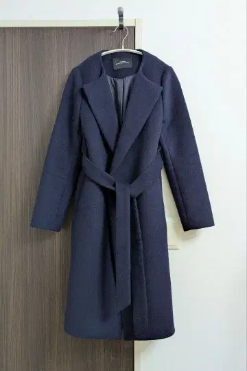 네이비 울 벨티드 코트 사이즈 36