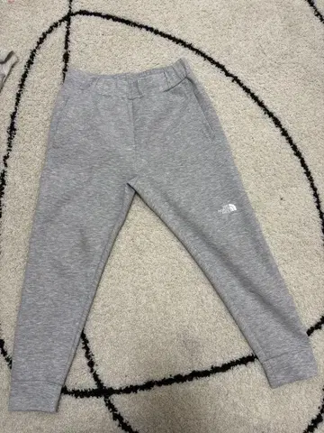 THE NORTH FACE 그레이 스웨트 팬츠