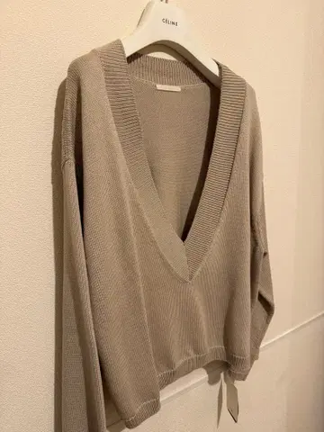 [ 새상품 ] Plage 베이지 V넥 니트 긴팔