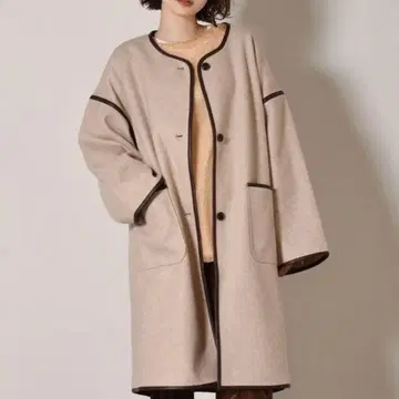 파이핑 코트 레트로걸