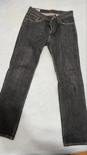 EDWIN 402 다크 그레이 슬림핏 데님