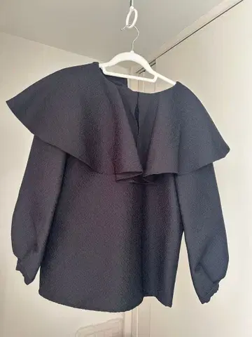 OHGA 빅 칼라 블라우스