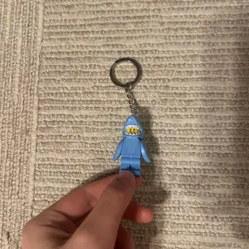 레고 상어 키링