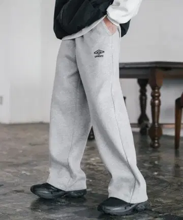 umbro 그레이 와이드 스웨트 팬츠