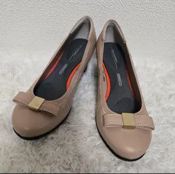 ROCK PORT 리본 포함 펌프스 베이지 웨지솔