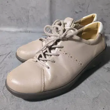 [ Nadine Butin ] (24.0) 여성용 컴포트 슈즈