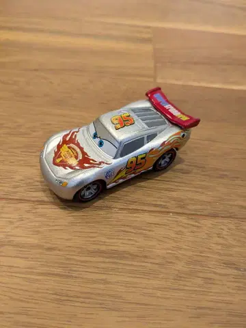 토미카 라이트닝 맥퀸 95