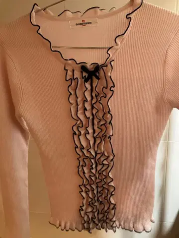 갤러리 비스콘티 긴팔 원피스 위에 레이어드해도 사용하기 쉬운 디자인