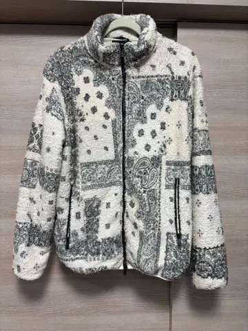 새상품급 TATRAS 보아 플리스 MTAT21A4779-L 화이트