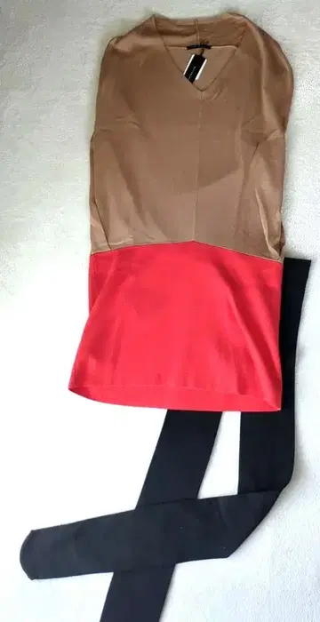 새상품 [ MAITRESSE ] 니트 원피스 정가 13650엔