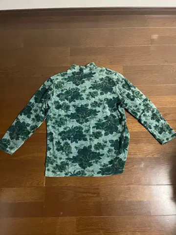 장미 무늬 트레이닝복 하프넥 그린