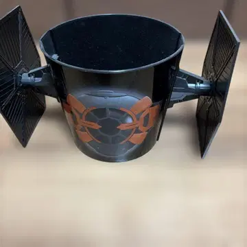 스타 워즈 TIE 파이터형 머그