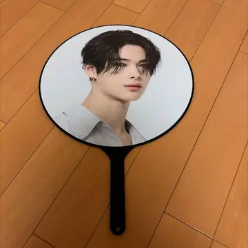 ENHYPEN WALK THE LINE 니키 부채