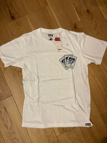 UT 절판 푸른 눈의 백룡T셔츠 S사이즈