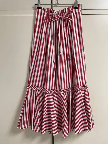 트루 바이 마리코 오이카와 스트라이프 머메이드 스커트 빨간색