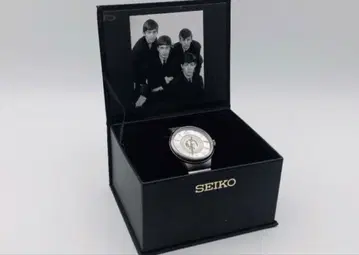 The Beatles 자동 시계