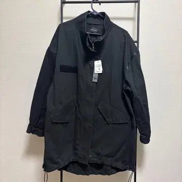 JEANASIS M-65 숄더 지퍼 2WAY 모즈 코트 새상품 얼룩 있음