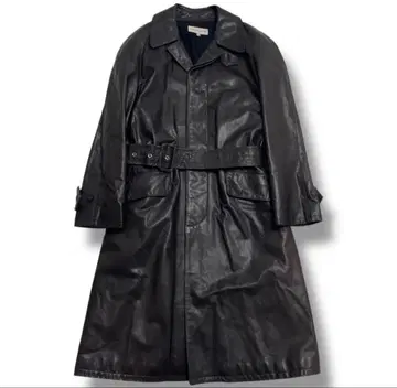 드리스 반 노튼 라이카 시기 가죽 코트 드리스 본인