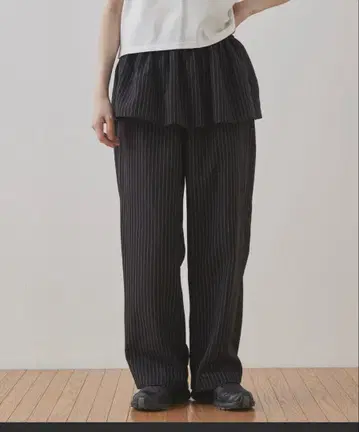 [ Unblend ] 프릴 레이어드 스커트 포함 팬츠