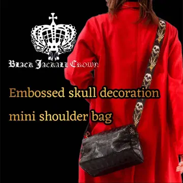 엠보싱 스컬 데코레이션 미니 숄더백