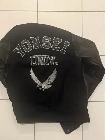 YONSEI 자수 로고 블랙 바시티 자켓 연세대학교