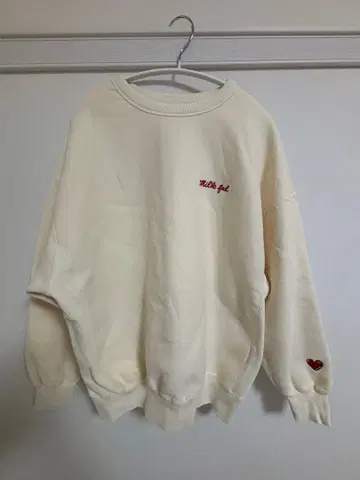 밀크 페도 트레이닝복