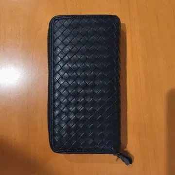 꼬임 디자인 블랙 가죽 장지갑