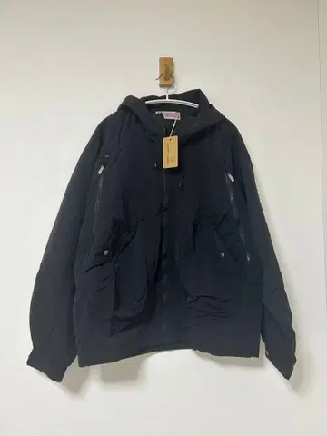 JOHN DOE 마운틴 후드티